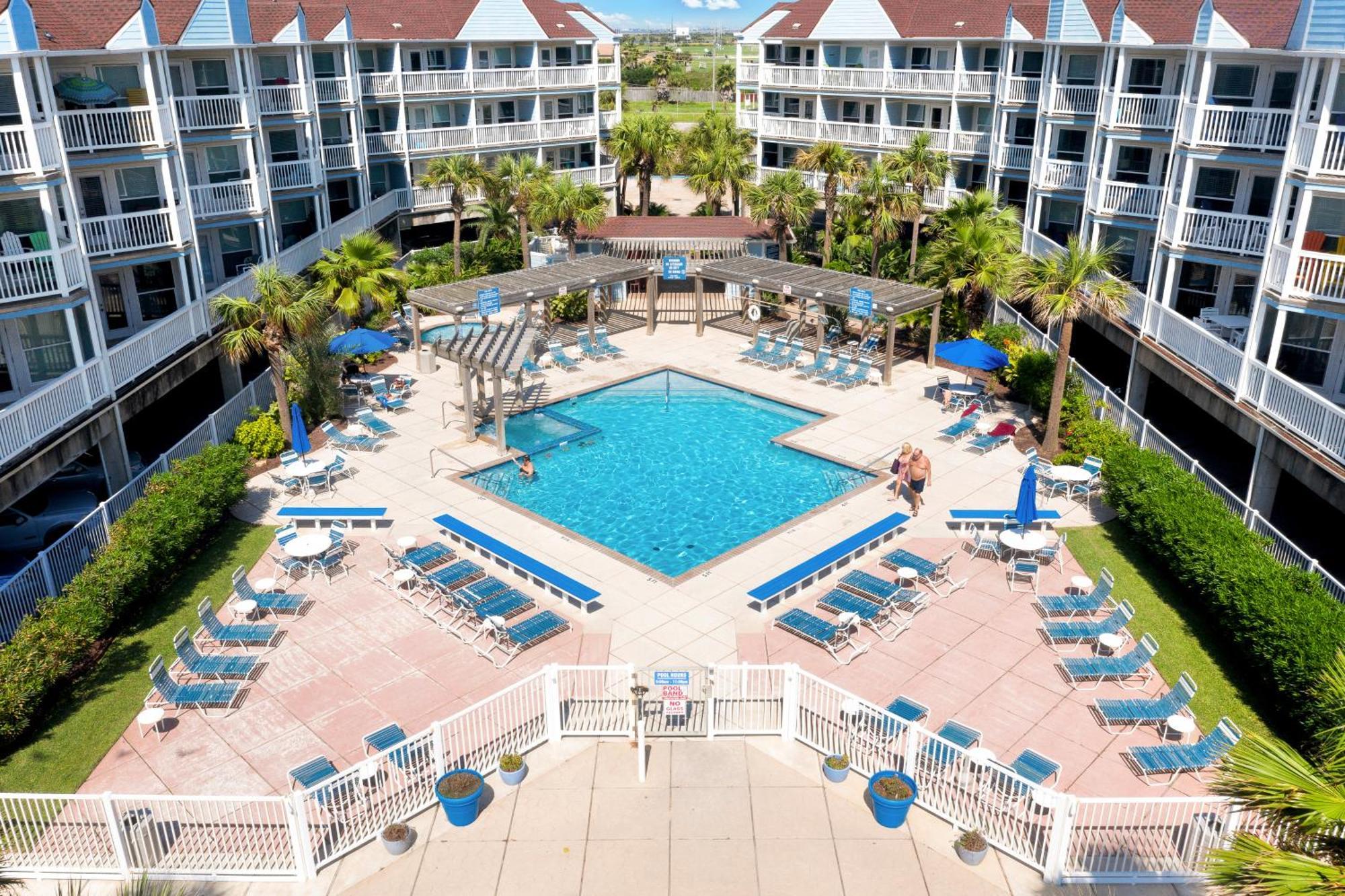 Apartment Seascape Condos: Sea Forever At Seascape #1310